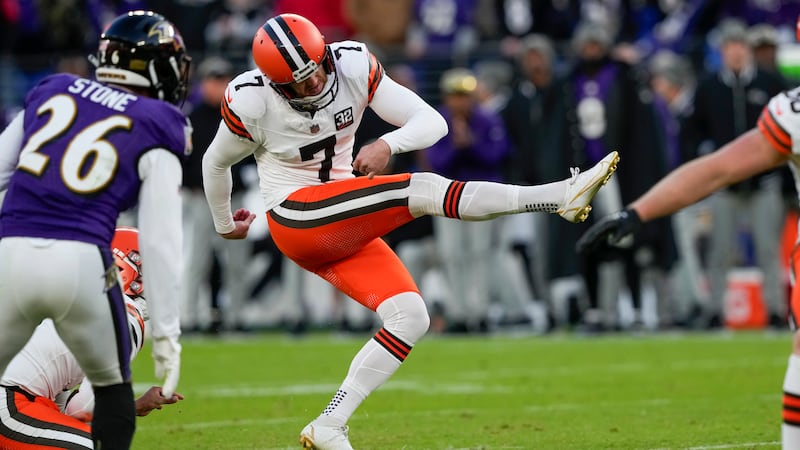 Cleveland Browns place-kicker Dustin Hopkins kicks the game winning field goal against the...