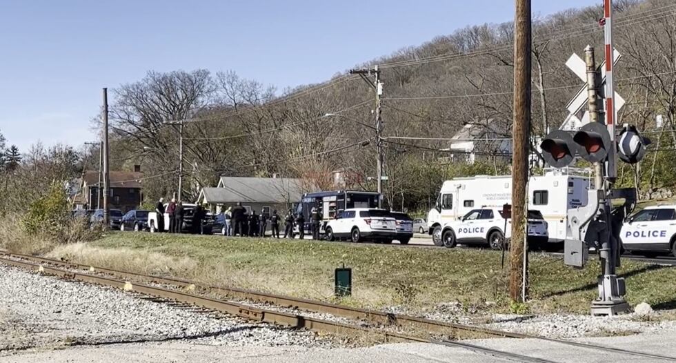 The Hamilton County Sheriff’s Office got a tip that the suspects who shot at a deputy may be...