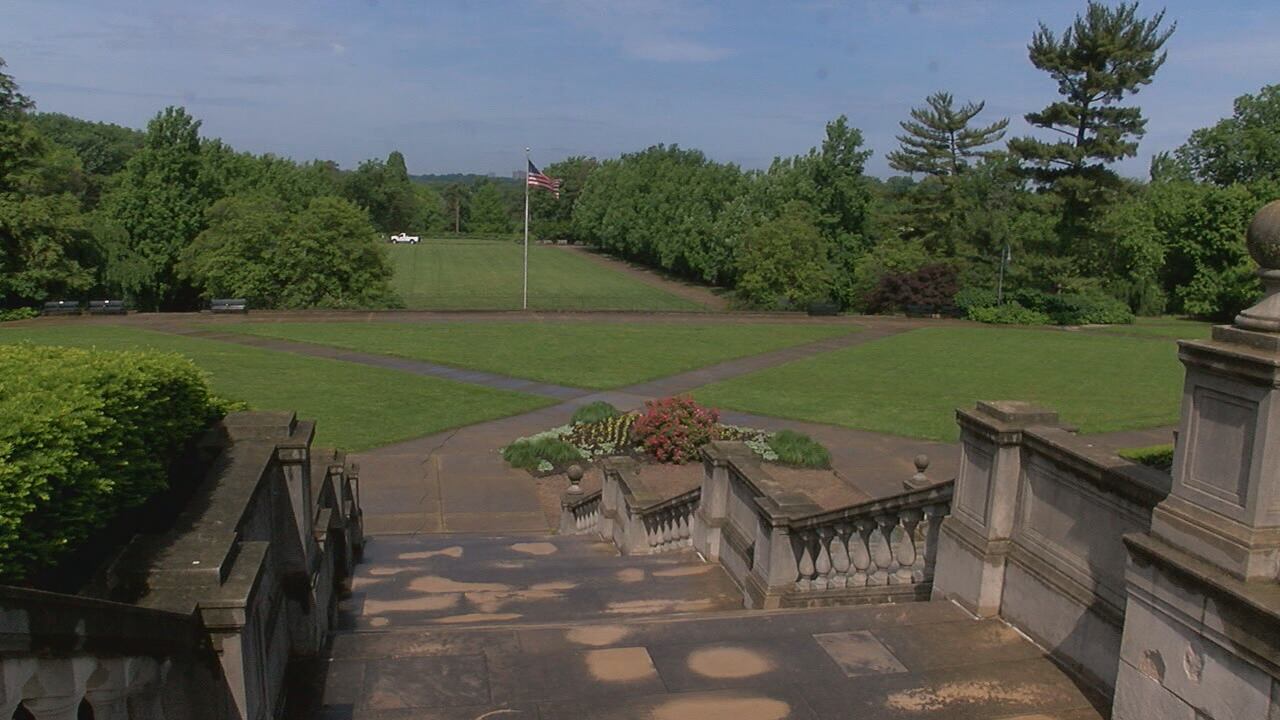 Ault Park fireworks return thanks in part to Bengals Coach Zac Taylor - Vimarsana News